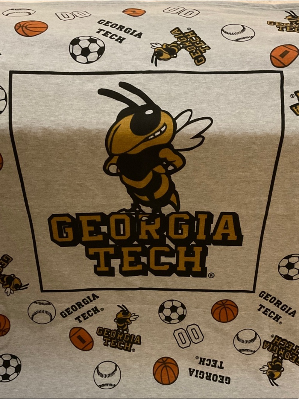 Georgia Tech Yellow Jackets Small Throw or Wall Hanging - NWOT